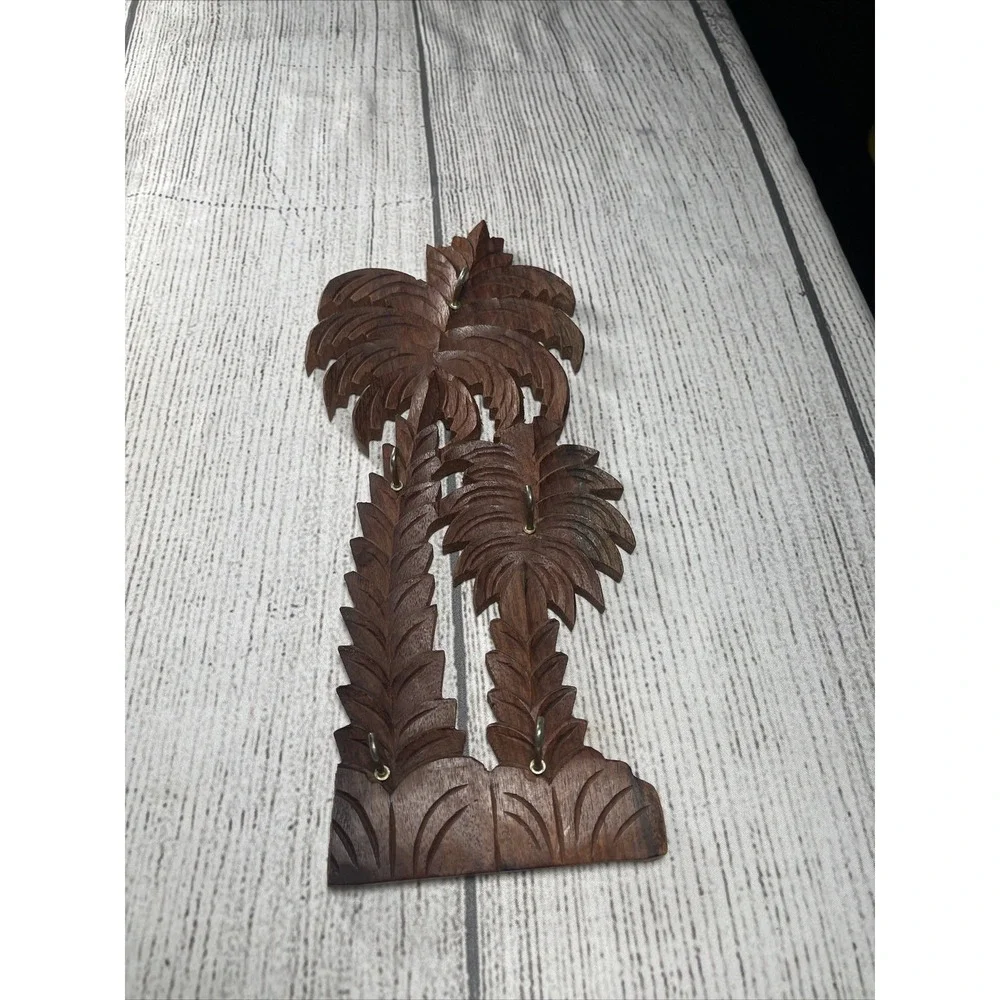 Wood‎ Carved Palm Tree Grouping Key Holder Wall Mount Decorative 5 Key Placement